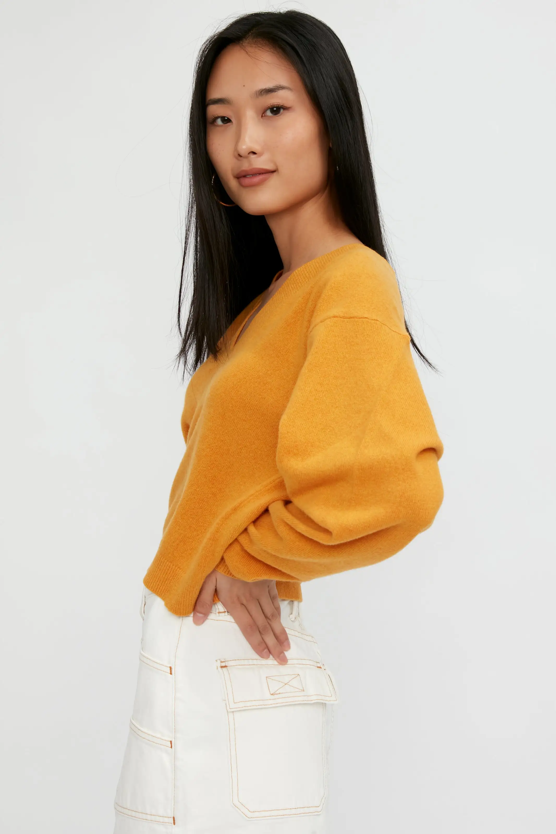 Alba Cropped Sweater in Honey