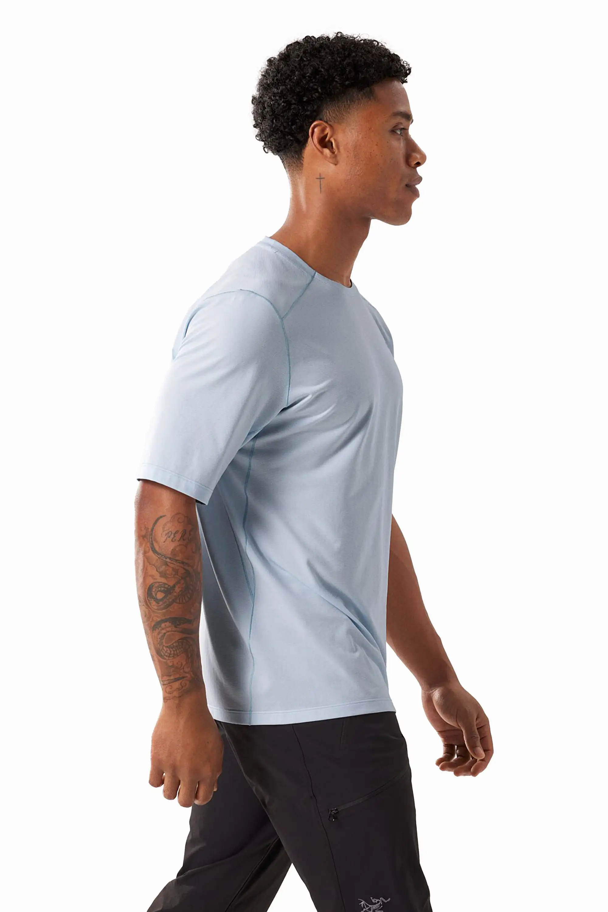 Arc'teryx Men's Cormac Crew Neck SS Shirt in Daybreak Heather