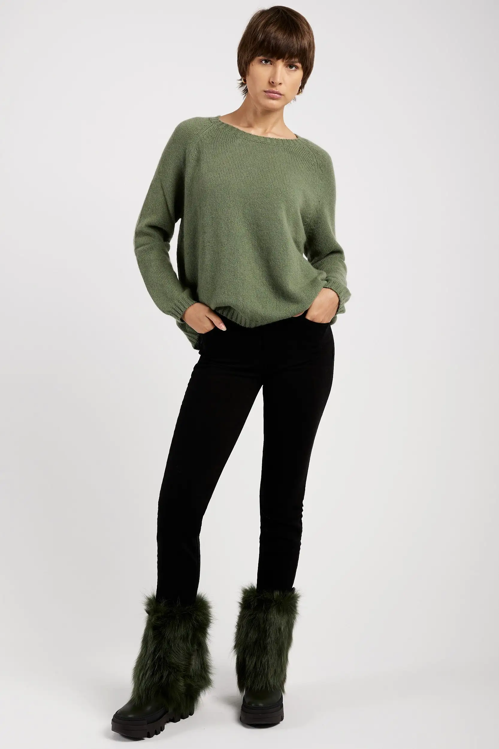 Cashmere Sweater in Pesto