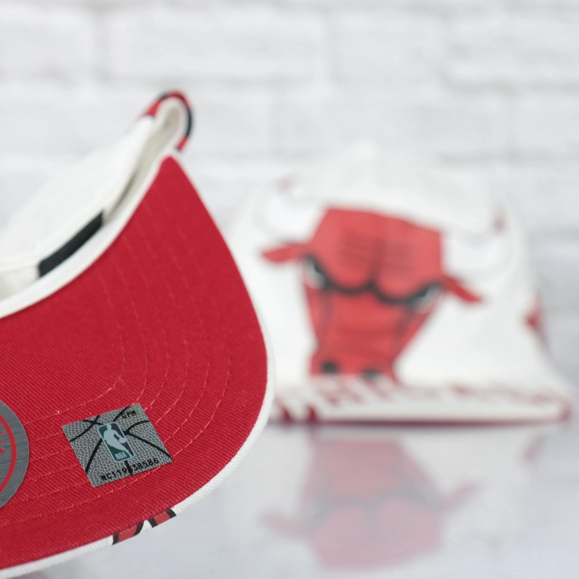 Chicago Bulls Hardwood Classics In Your Face Deadstock Red bottom | White Snapback Hat