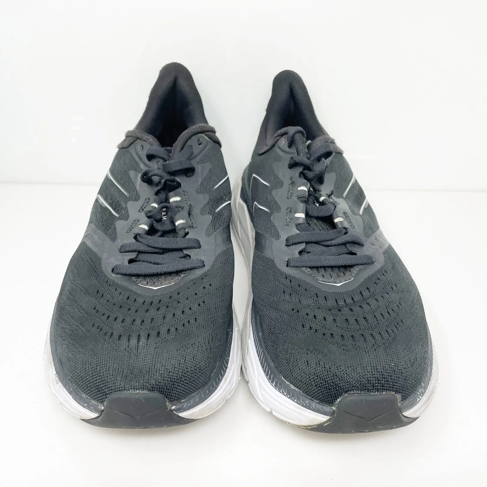 Hoka One One Womens Arahi 5 1115012 BWHT Black Running Shoes Sneakers Size 9 B