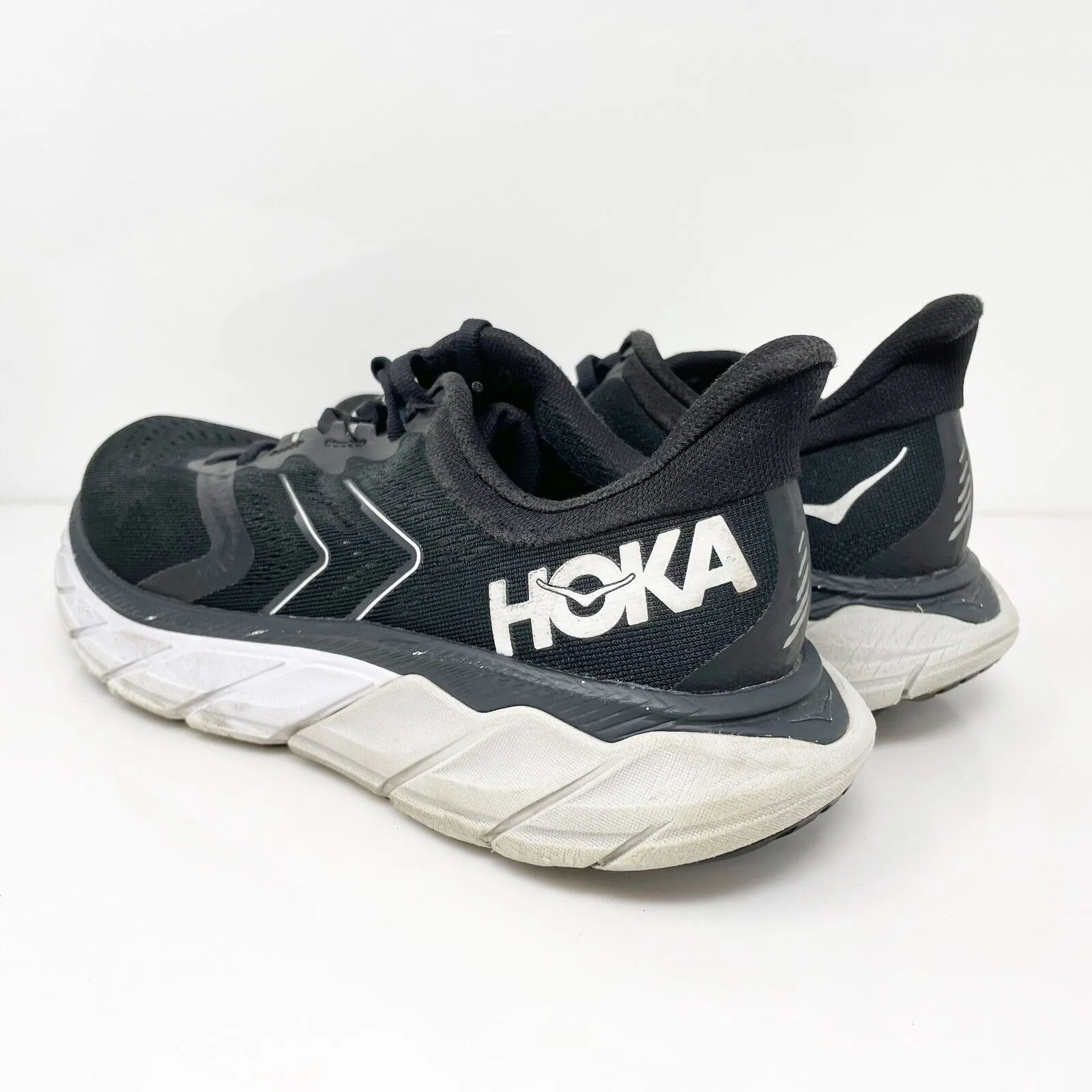 Hoka One One Womens Arahi 5 1115012 BWHT Black Running Shoes Sneakers Size 9 B