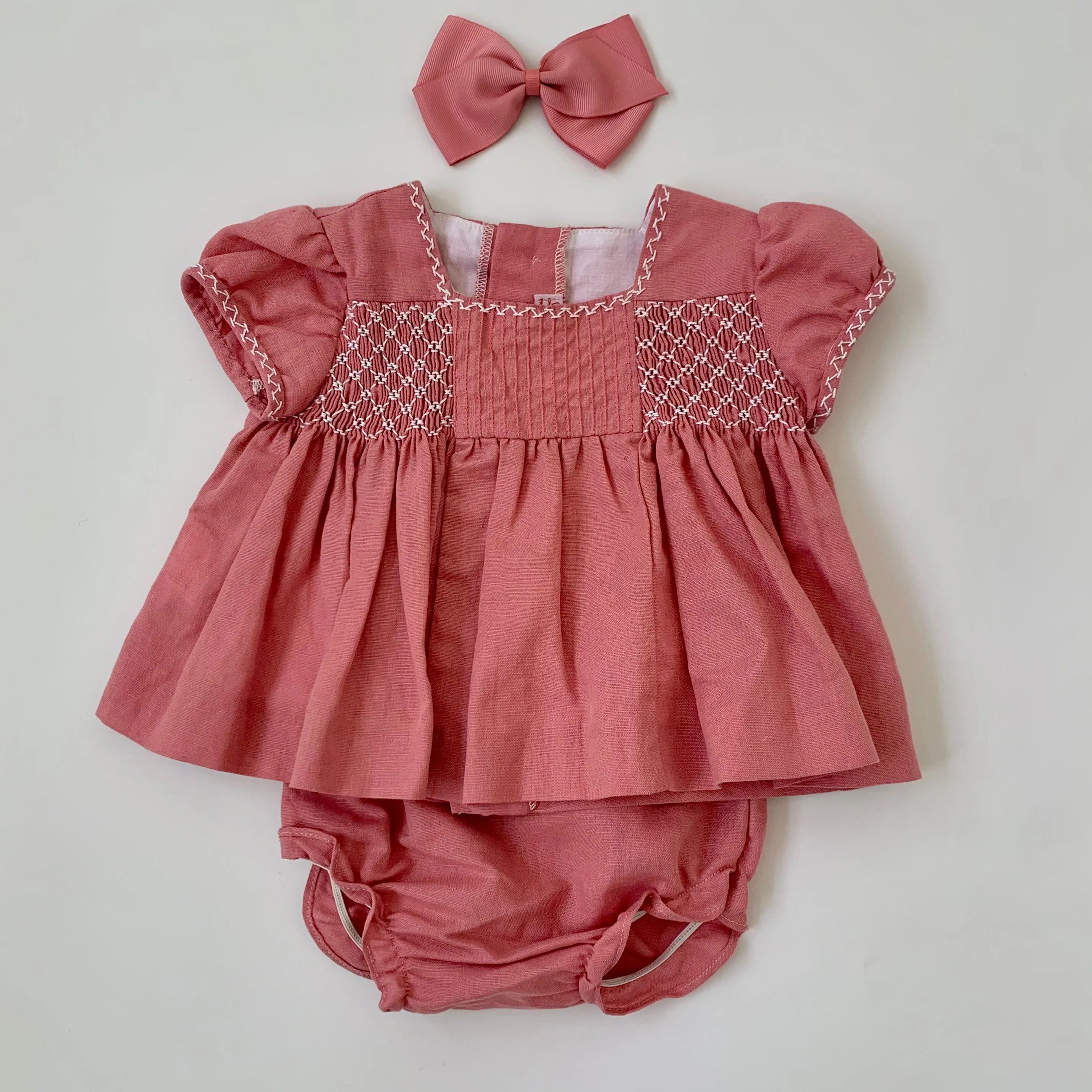 La Coqueta Pink Linen Smocked Set: 6 Months