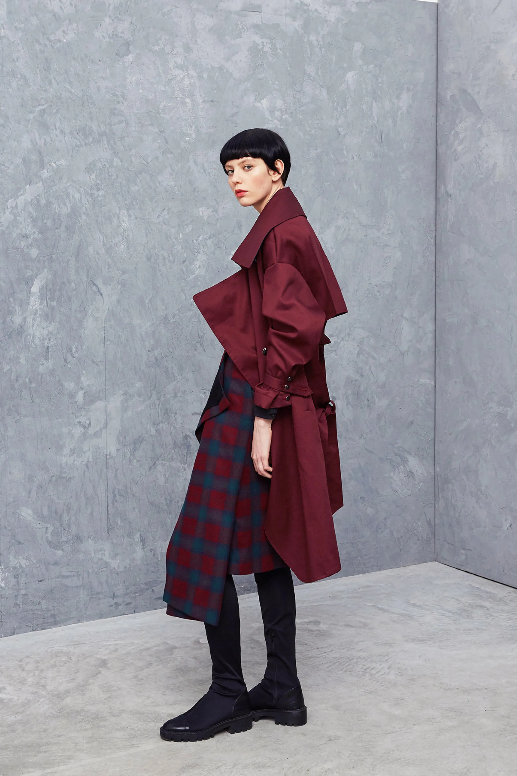 MALTESE burgundy - mid-length cotton trench coat