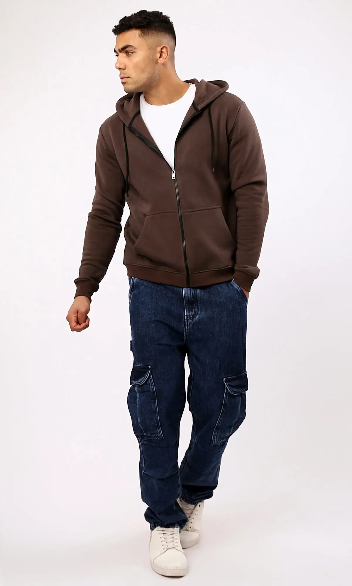 O180399 Dark Brown Long Sleeves Solid Zipped Sweatshirt