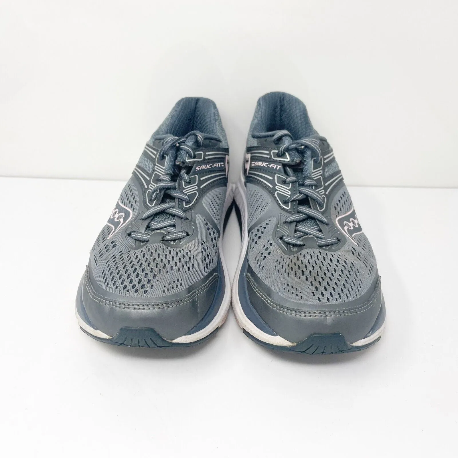 Saucony Womens Echelon 7 S10468-1 Gray Running Shoes Sneakers Size 9.5