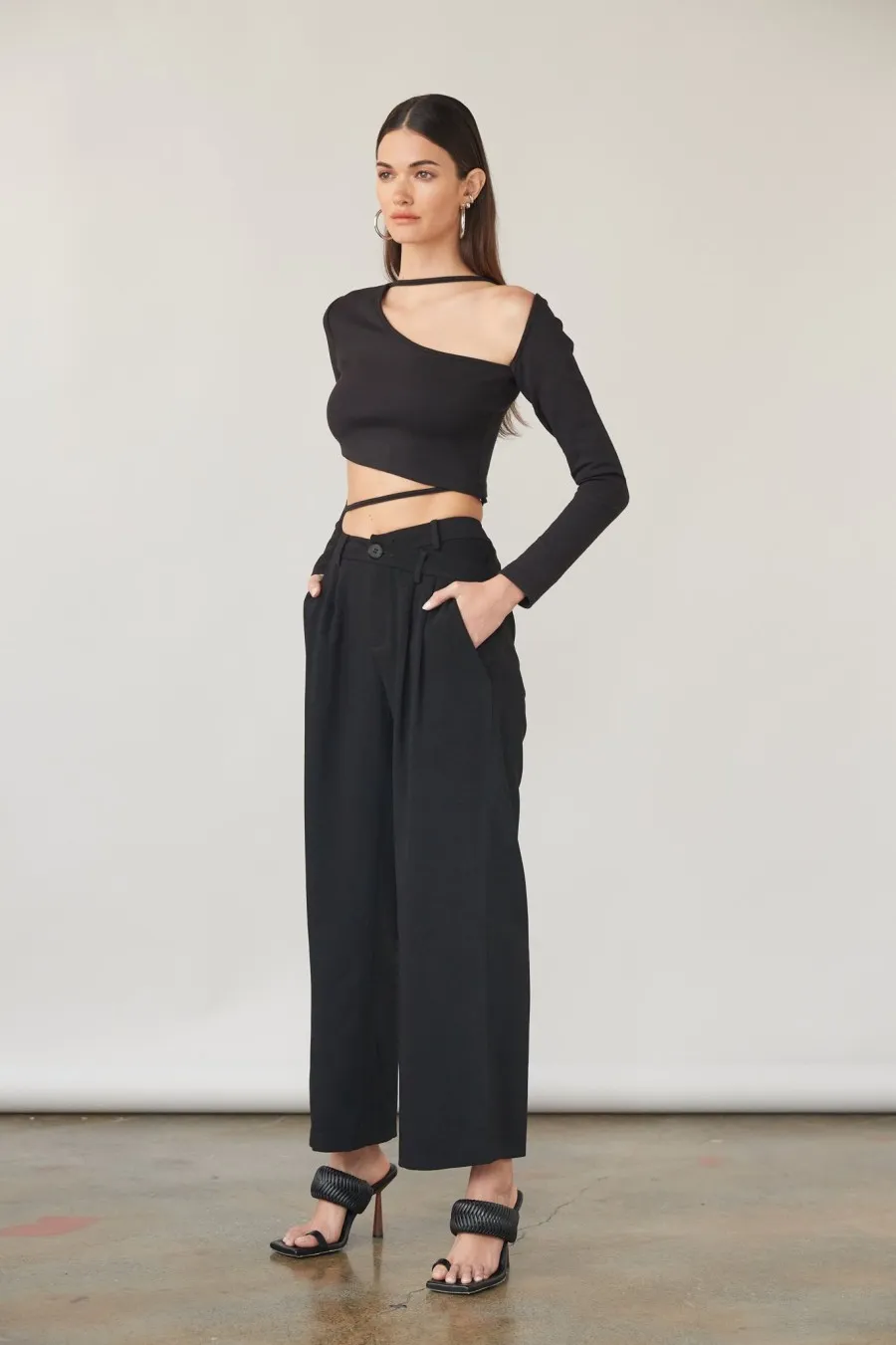 Women Atoir  | Promise Me Crop Black